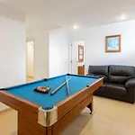 Adella * Tías