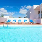 Adella Villa